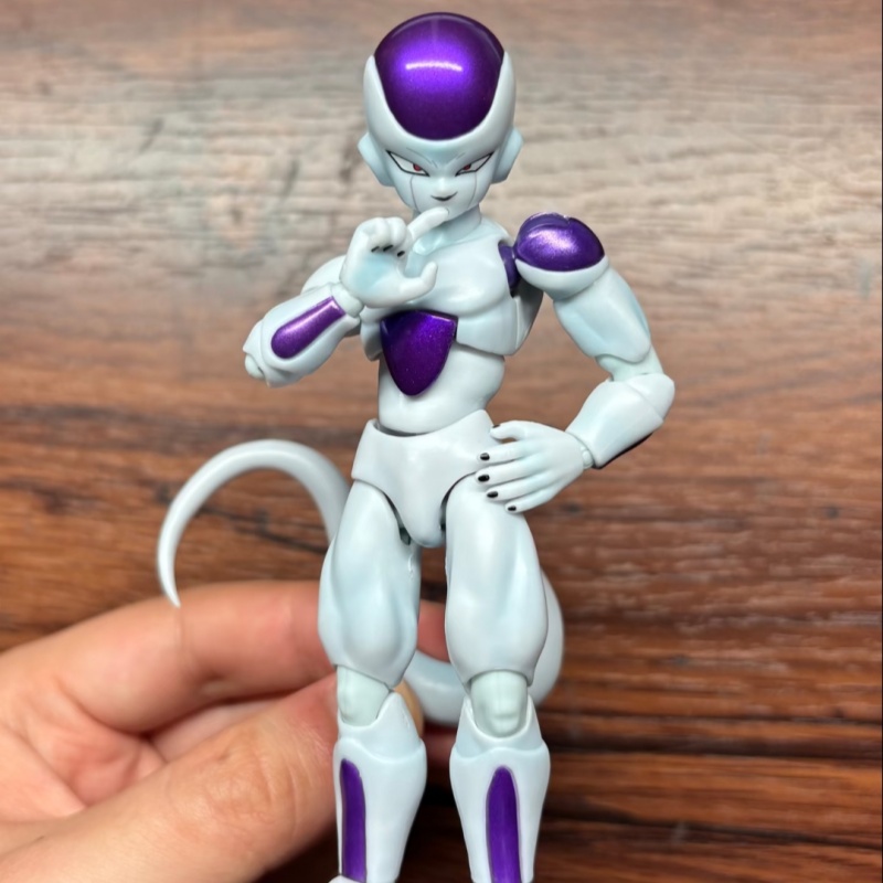 Bandai S.H.Figuarts SHF Dragon - Model Kit Frieza 评论和价格
