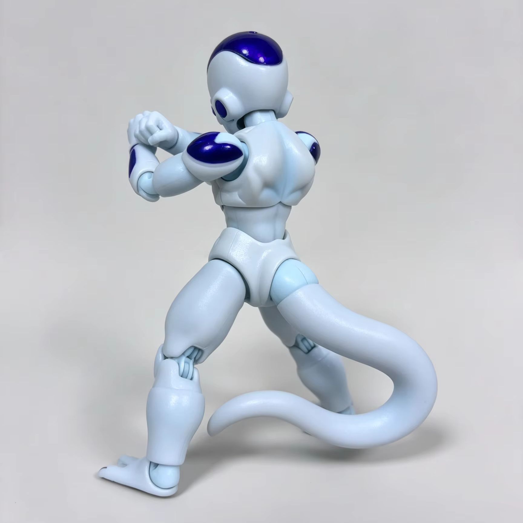 Bandai SHF Dragon Ball Frieza  - Model Kit Frieza 评论和价格