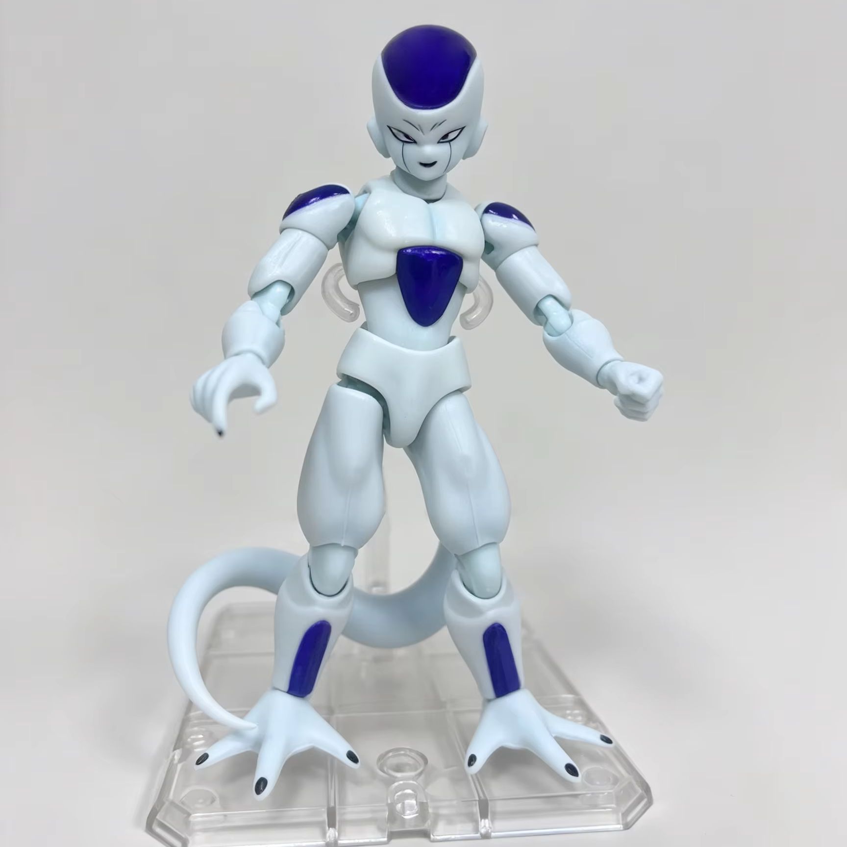 Bandai SHF Dragon Ball Frieza  - Model Kit Frieza 评论和价格