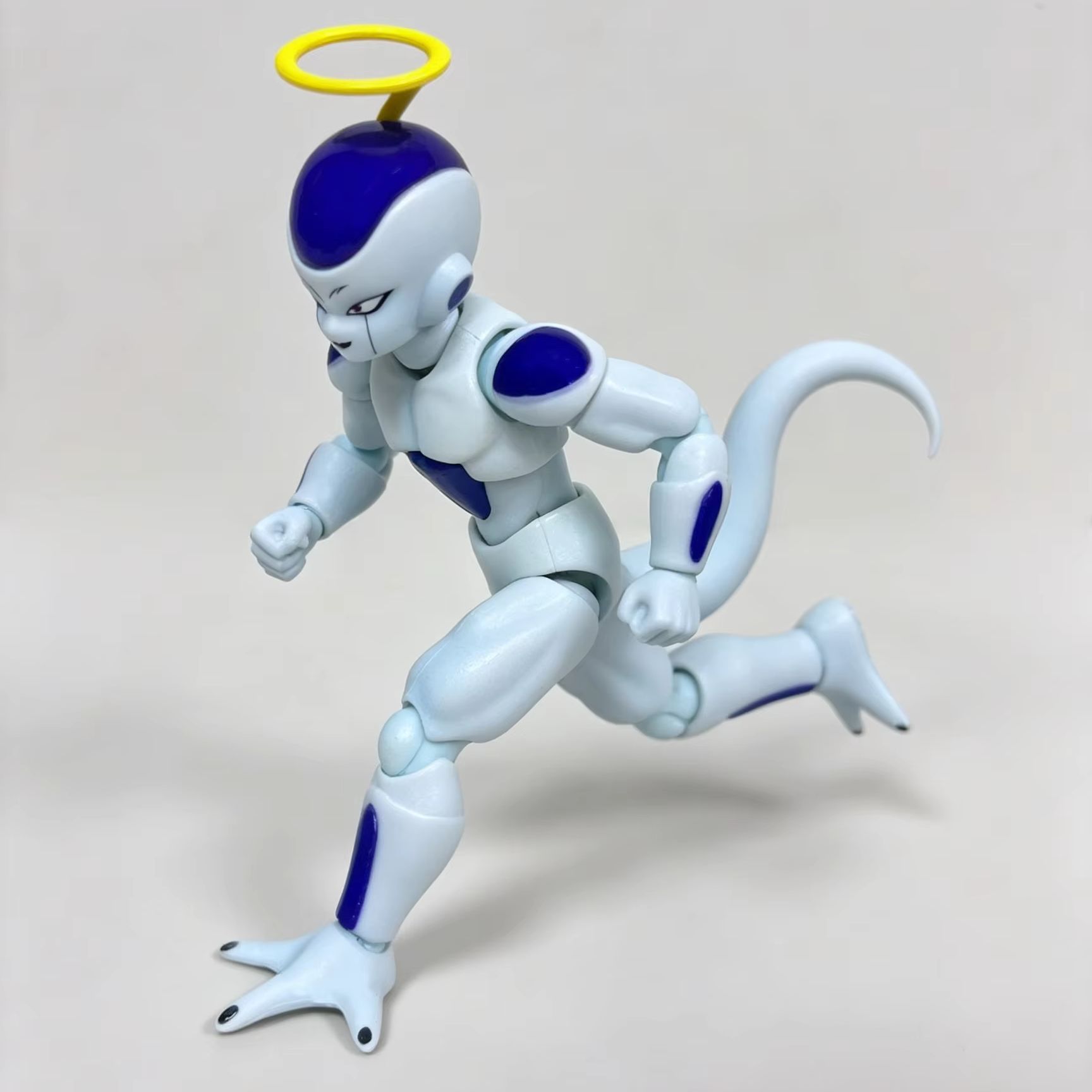 Bandai SHF Dragon Ball Frieza  - Model Kit Frieza 评论和价格
