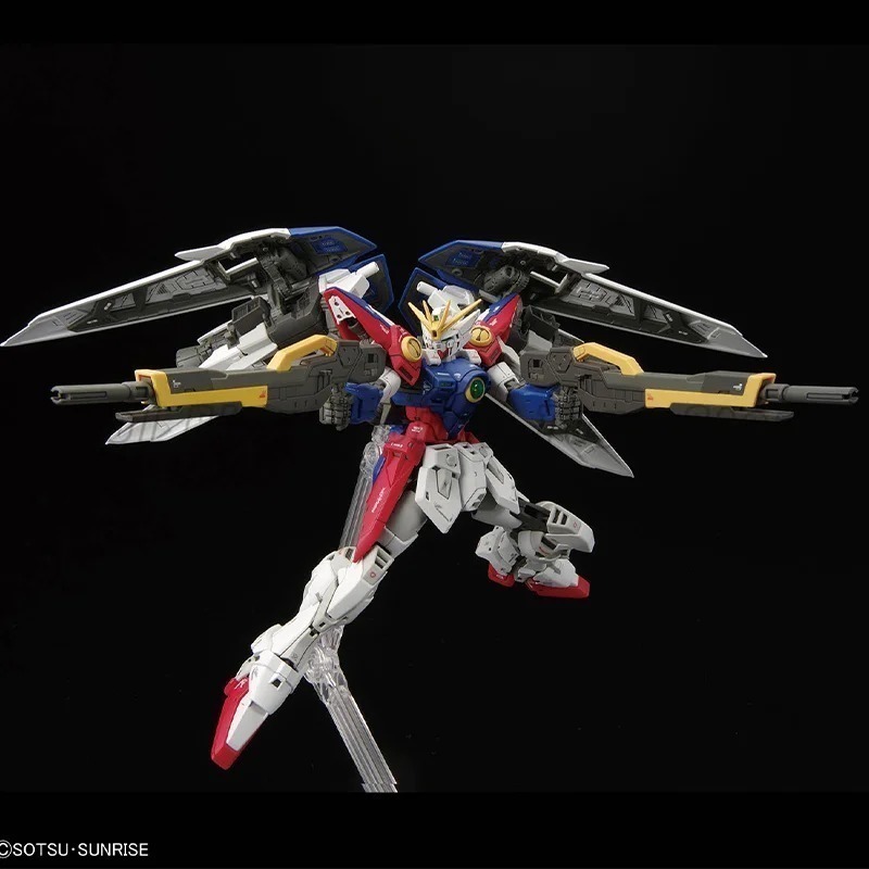 【In stock】Bandai RG 1/144 WING - Model Kit Wing Zero 评论和价格