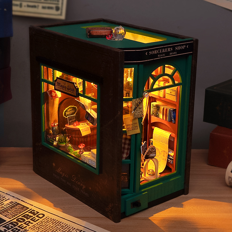 DIY Book Nook Insert Shelf Kit - Model Kit Japan Shop 评论和价格