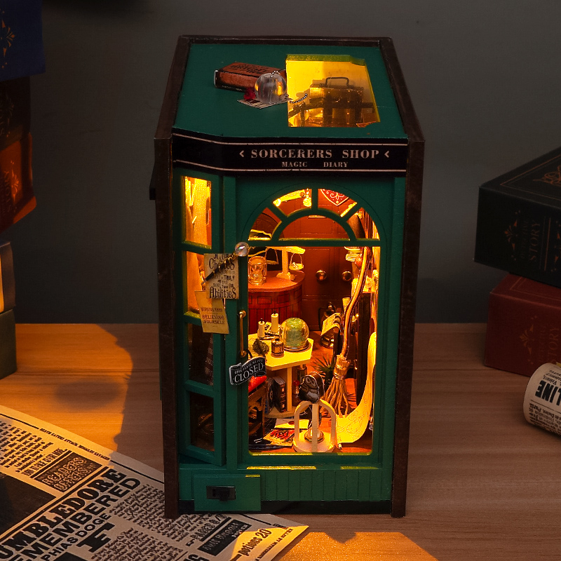 DIY Book Nook Insert Shelf Kit - Model Kit Japan Shop 评论和价格